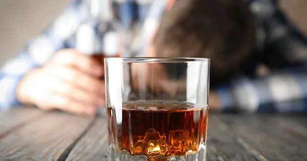 O que é a internação para tratamento de alcoólatra? - Grupo ViDA